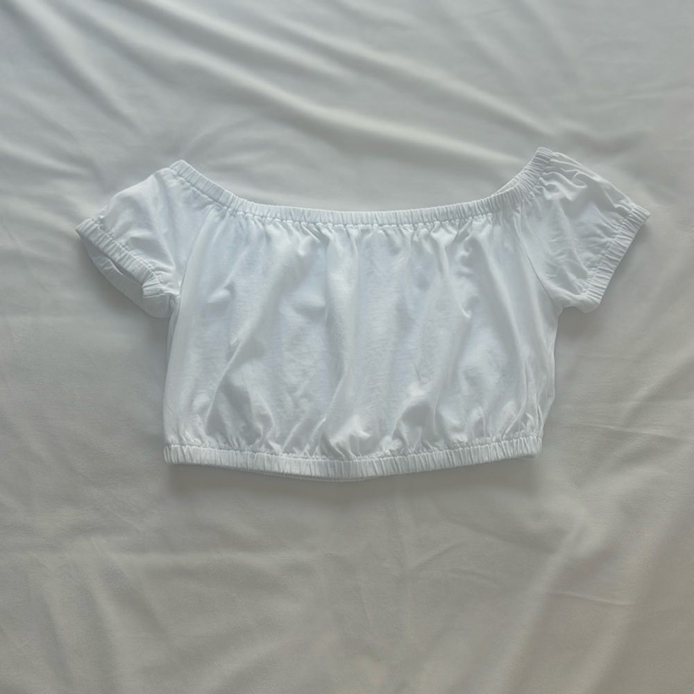Aritzia Off the Shoulder Crop Top
